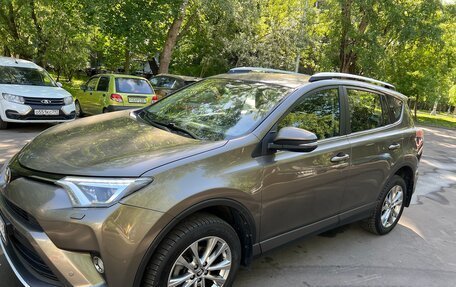 Toyota RAV4, 2016 год, 2 000 000 рублей, 8 фотография