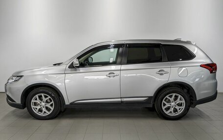 Mitsubishi Outlander III рестайлинг 3, 2019 год, 2 390 000 рублей, 8 фотография
