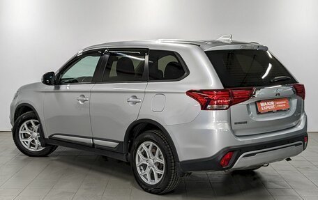 Mitsubishi Outlander III рестайлинг 3, 2019 год, 2 390 000 рублей, 7 фотография