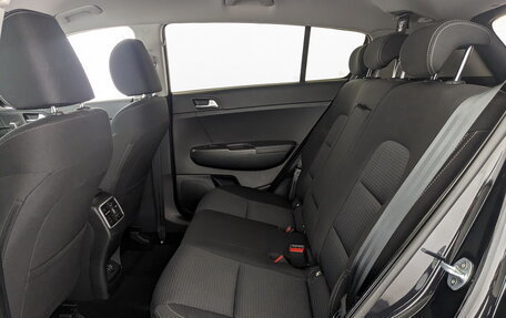 KIA Sportage IV рестайлинг, 2020 год, 2 245 000 рублей, 2 фотография
