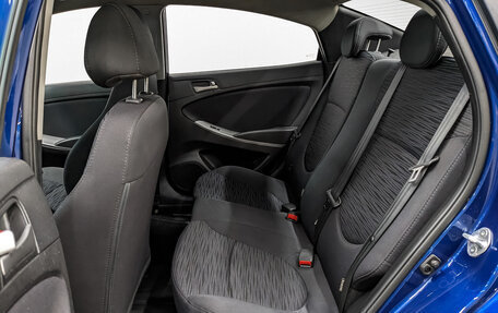 Hyundai Solaris II рестайлинг, 2015 год, 890 000 рублей, 18 фотография