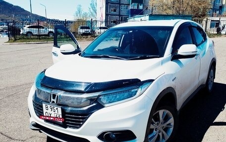 Honda Vezel, 2019 год, 2 900 000 рублей, 3 фотография