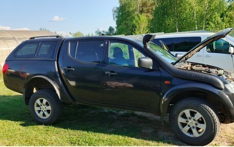 Mitsubishi L200 IV рестайлинг, 2008 год, 1 200 000 рублей, 2 фотография
