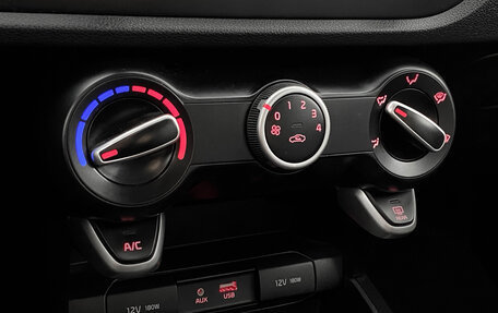 KIA Rio IV, 2018 год, 1 065 000 рублей, 19 фотография