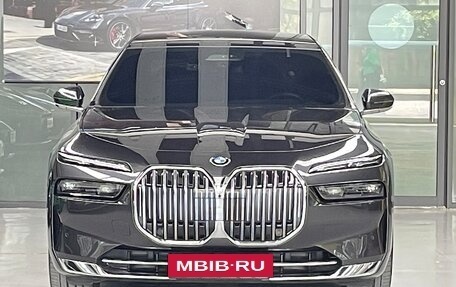 BMW 7 серия, 2023 год, 9 990 000 рублей, 2 фотография