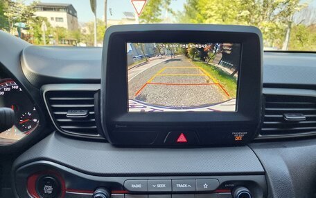 Hyundai Veloster II, 2021 год, 1 350 013 рублей, 13 фотография