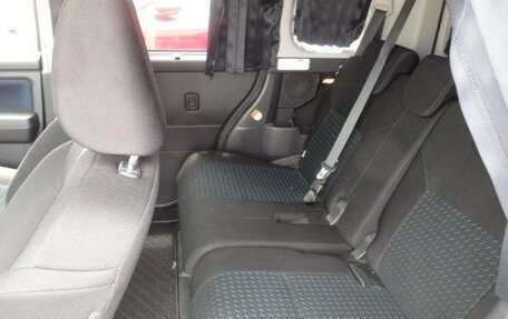 Toyota Roomy I, 2021 год, 837 000 рублей, 10 фотография