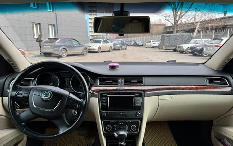 Skoda Superb III рестайлинг, 2012 год, 1 000 000 рублей, 6 фотография