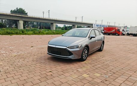BYD Qin, 2024 год, 1 900 000 рублей, 6 фотография