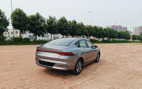 BYD Qin, 2024 год, 1 900 000 рублей, 3 фотография