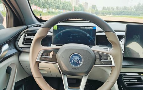 BYD Qin, 2024 год, 1 900 000 рублей, 17 фотография