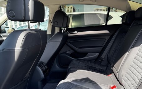 Volkswagen Passat B8 рестайлинг, 2018 год, 2 290 000 рублей, 24 фотография