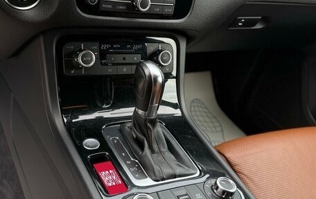 Volkswagen Touareg III, 2013 год, 2 250 000 рублей, 10 фотография