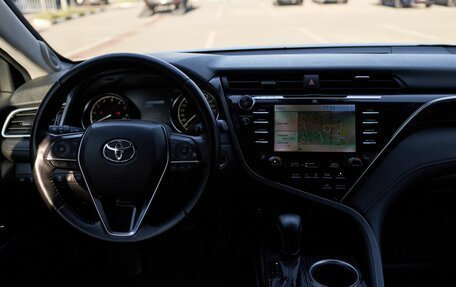 Toyota Camry, 2020 год, 2 796 000 рублей, 10 фотография