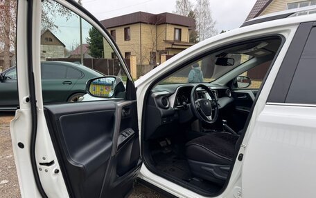 Toyota RAV4, 2018 год, 2 800 000 рублей, 6 фотография