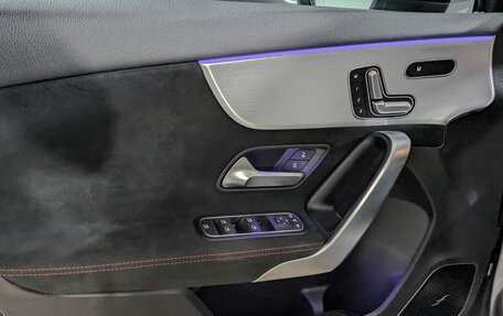 Mercedes-Benz A-Класс AMG, 2021 год, 4 700 000 рублей, 19 фотография