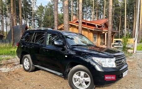 Toyota Land Cruiser 200, 2010 год, 3 550 000 рублей, 4 фотография