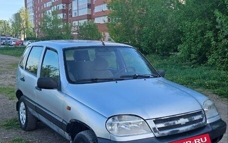 Chevrolet Niva I рестайлинг, 2003 год, 165 000 рублей, 4 фотография