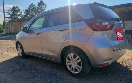 Honda Fit, 2020 год, 1 350 000 рублей, 12 фотография