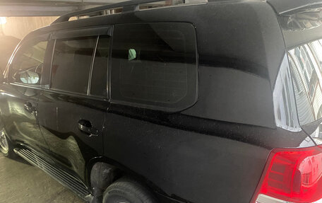 Toyota Land Cruiser 200, 2010 год, 3 100 000 рублей, 3 фотография