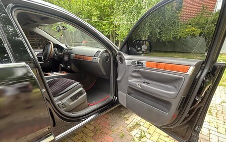 Volkswagen Touareg III, 2002 год, 750 000 рублей, 11 фотография