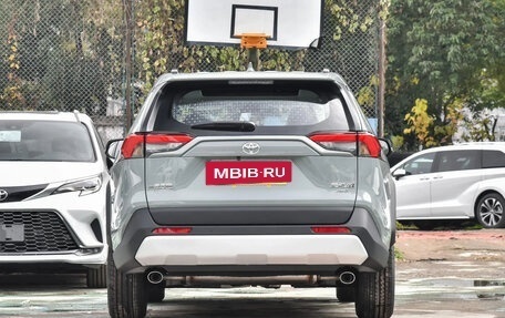 Toyota RAV4, 2024 год, 3 356 000 рублей, 5 фотография