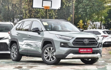 Toyota RAV4, 2024 год, 3 356 000 рублей, 3 фотография