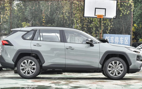 Toyota RAV4, 2024 год, 3 356 000 рублей, 7 фотография