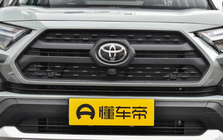 Toyota RAV4, 2024 год, 3 356 000 рублей, 11 фотография