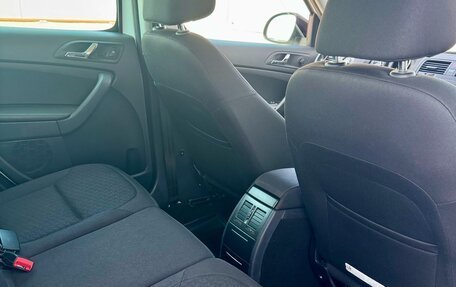 Skoda Yeti I рестайлинг, 2017 год, 1 575 000 рублей, 23 фотография
