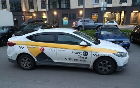 Hyundai Elantra VI рестайлинг, 2017 год, 820 000 рублей, 4 фотография