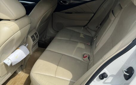 Infiniti Q50 I рестайлинг, 2014 год, 1 870 000 рублей, 10 фотография