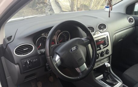 Ford Focus II рестайлинг, 2010 год, 580 000 рублей, 6 фотография