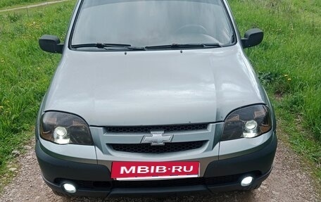 Chevrolet Niva I рестайлинг, 2011 год, 500 000 рублей, 3 фотография
