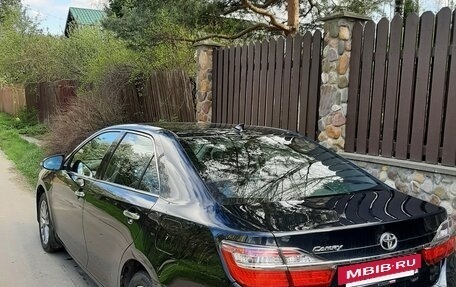 Toyota Camry, 2017 год, 2 350 000 рублей, 3 фотография