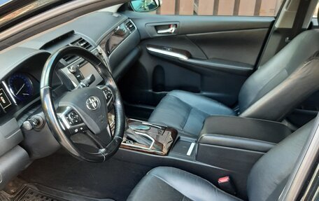 Toyota Camry, 2017 год, 2 350 000 рублей, 11 фотография
