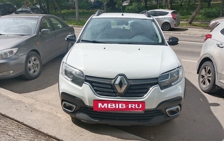 Renault Sandero II рестайлинг, 2019 год, 680 000 рублей, 2 фотография