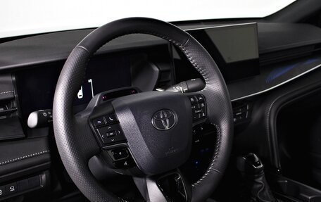 Toyota Camry, 2025 год, 4 740 000 рублей, 15 фотография