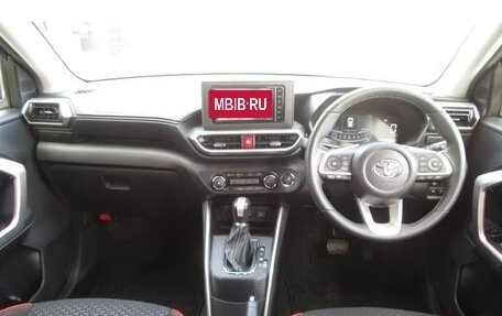 Toyota Raize I, 2022 год, 1 293 000 рублей, 20 фотография