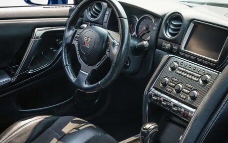 Nissan GT-R, 2015 год, 10 000 100 рублей, 13 фотография