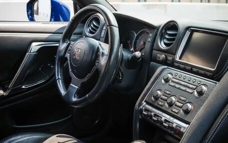 Nissan GT-R, 2015 год, 10 000 100 рублей, 14 фотография