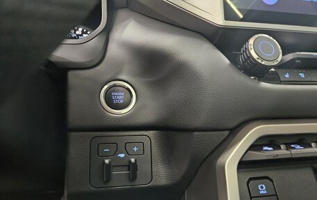 Toyota Tundra, 2023 год, 7 000 000 рублей, 16 фотография