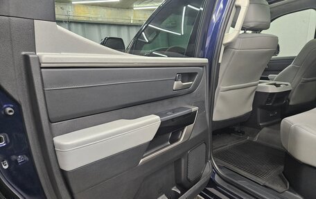 Toyota Tundra, 2023 год, 7 000 000 рублей, 36 фотография