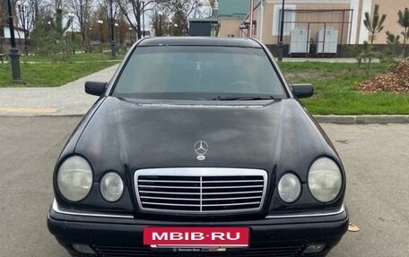 Mercedes-Benz E-Класс, 1995 год, 300 000 рублей, 9 фотография