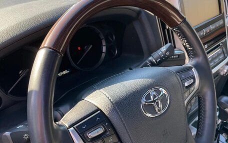 Toyota Land Cruiser 200, 2020 год, 9 800 000 рублей, 9 фотография