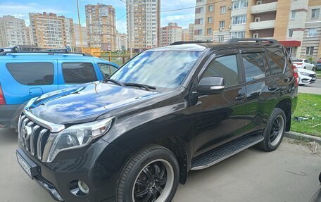 Toyota Land Cruiser Prado 150 рестайлинг 2, 2013 год, 3 190 000 рублей, 2 фотография