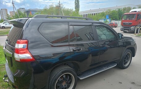 Toyota Land Cruiser Prado 150 рестайлинг 2, 2013 год, 3 190 000 рублей, 4 фотография