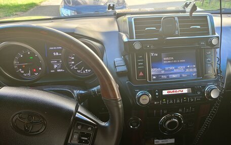Toyota Land Cruiser Prado 150 рестайлинг 2, 2013 год, 3 190 000 рублей, 7 фотография
