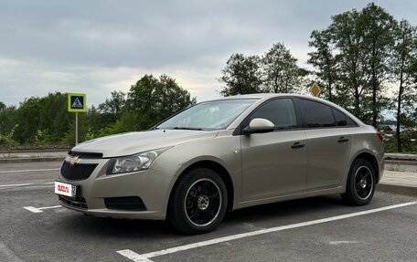 Chevrolet Cruze II, 2011 год, 750 000 рублей, 3 фотография