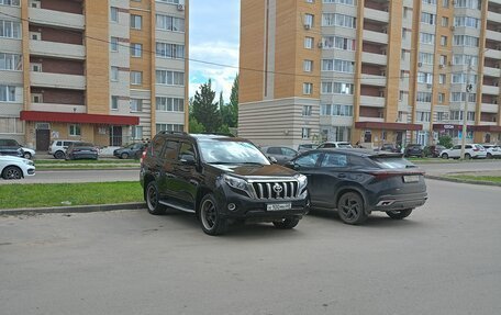 Toyota Land Cruiser Prado 150 рестайлинг 2, 2013 год, 3 190 000 рублей, 15 фотография